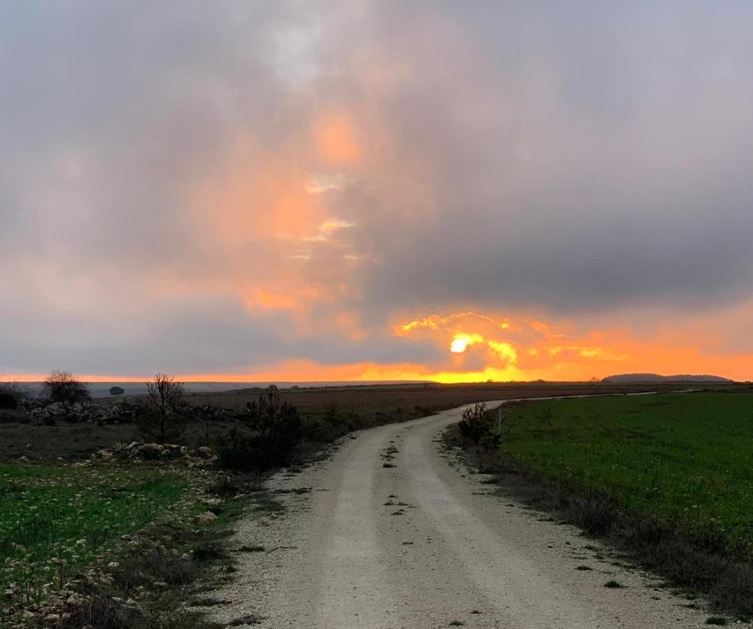 El Pecu Casa Rural Starfamiliar Bustillo Del Paramo ภายนอก รูปภาพ