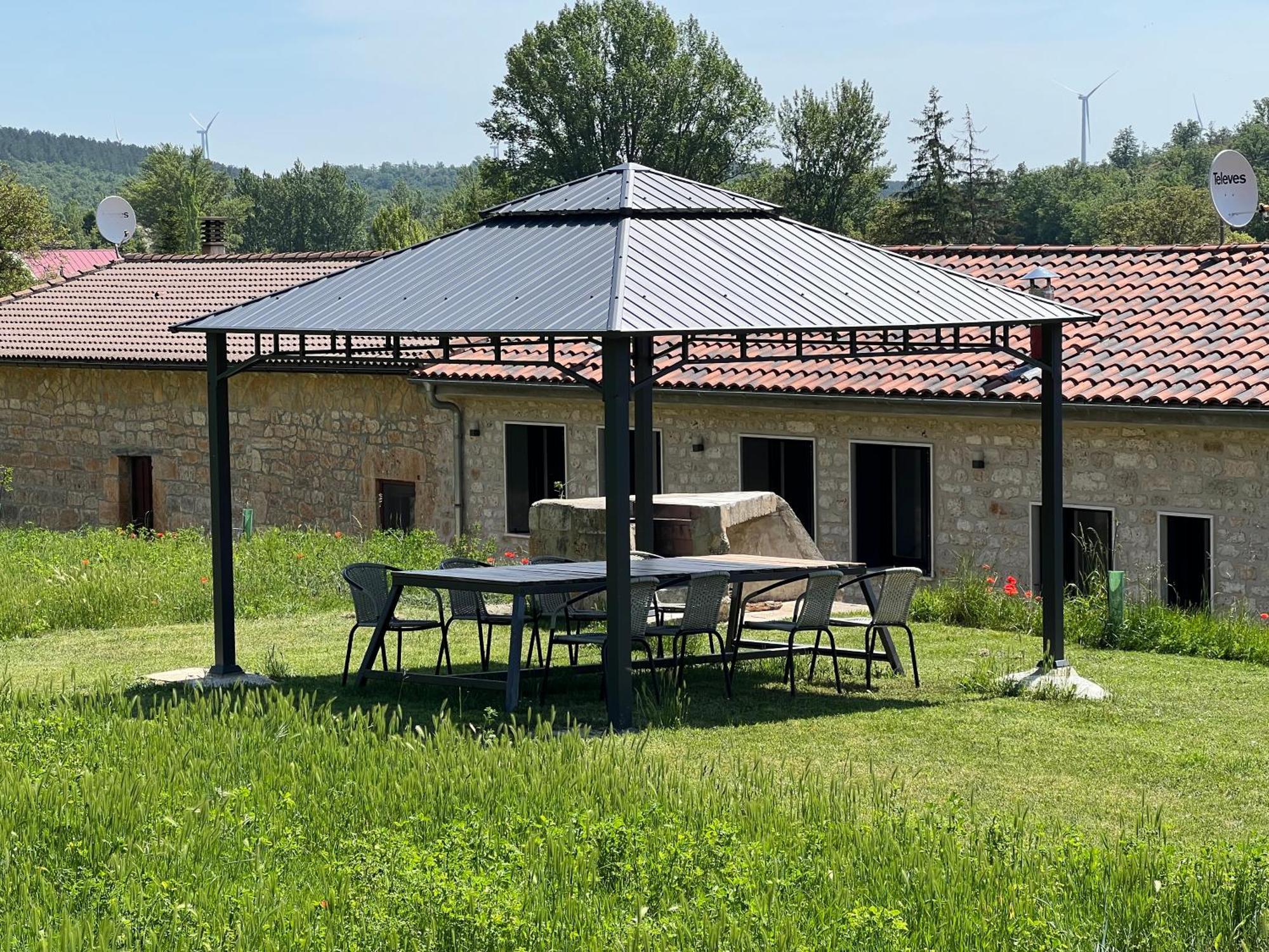 El Pecu Casa Rural Starfamiliar Bustillo Del Paramo ภายนอก รูปภาพ